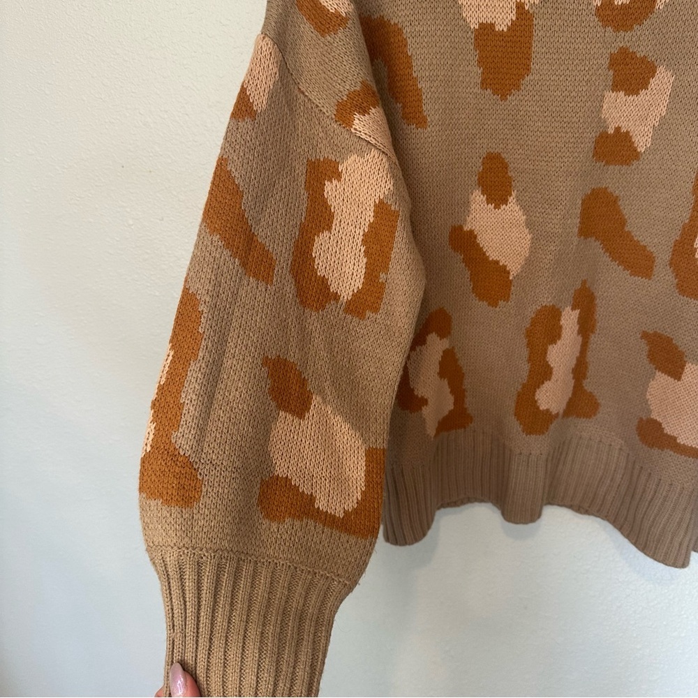 The Unbranded Brand Stylish Cowl Neck Sweater in Tan and Orange M - Picture 7 of 11
